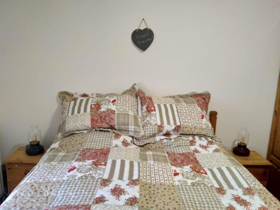 Treherbert Welsh Miners Cottage Four Bedroom House מראה חיצוני תמונה
